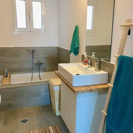 בית נופש House Teigan Of Intaba Breath Taking Sea Views Corfiot Riviera Corfu Island Greece With Shared Pool Close To Ipsos *